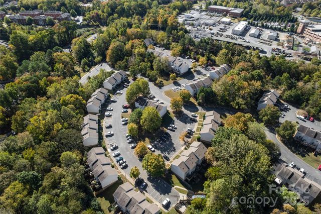 601 Lex Drive, Charlotte, NC 28262