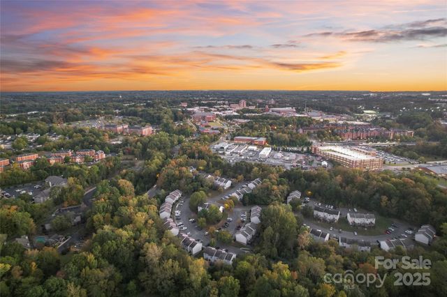 601 Lex Drive, Charlotte, NC 28262