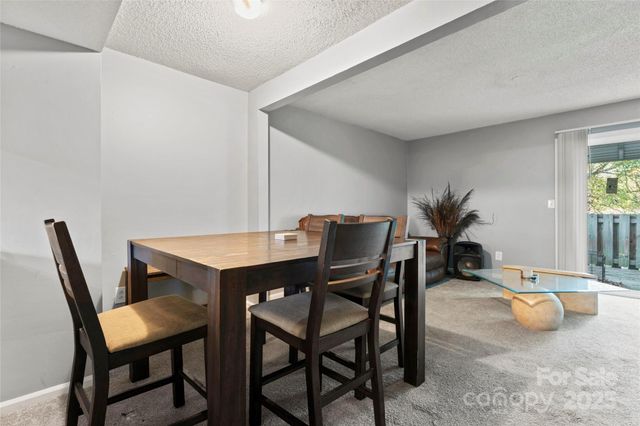 601 Lex Drive, Charlotte, NC 28262