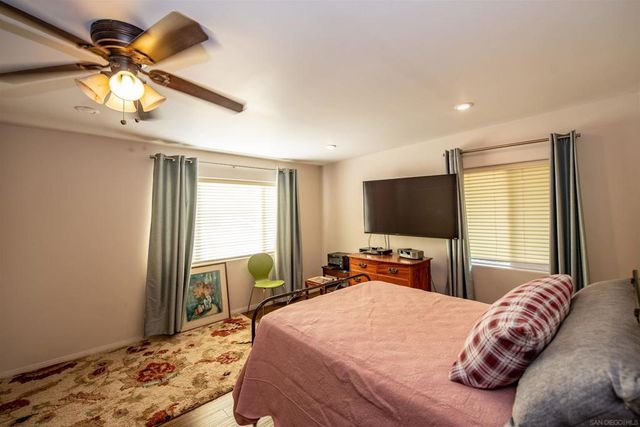 6406 08 N Radio Dr, San Diego, CA 92114