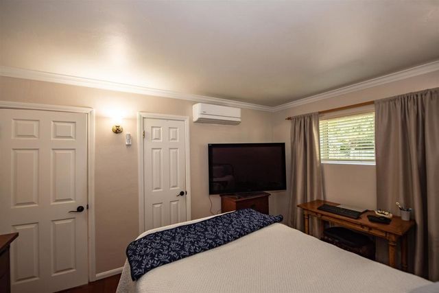 6406 08 N Radio Dr, San Diego, CA 92114