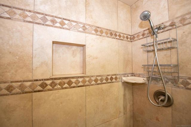 6406 08 N Radio Dr, San Diego, CA 92114