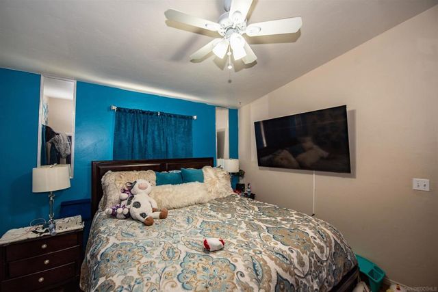 6406 08 N Radio Dr, San Diego, CA 92114