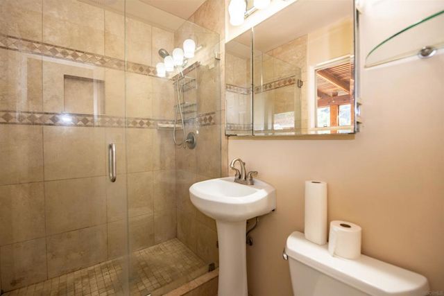 6406 08 N Radio Dr, San Diego, CA 92114