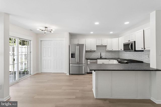 771 BARTON RUN BLVD, Marlton, NJ 08053