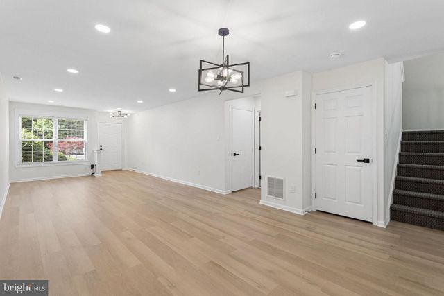 771 BARTON RUN BLVD, Marlton, NJ 08053