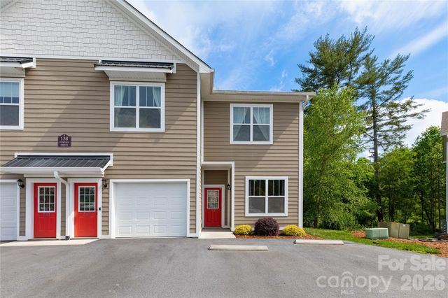 138 Foxden Drive 102, Fletcher, NC 28732