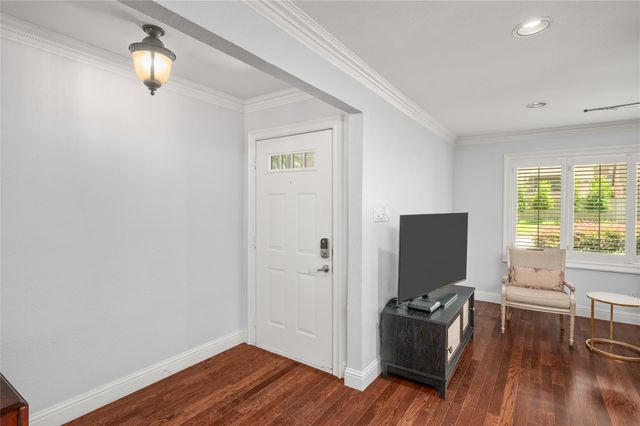 4002 Drummond Street, Houston, TX 77025