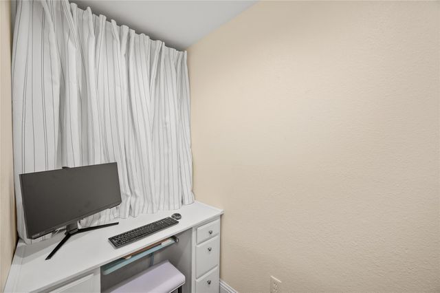4002 Drummond Street, Houston, TX 77025