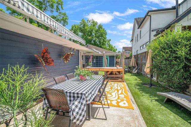 4002 Drummond Street, Houston, TX 77025