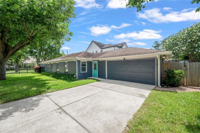 4002 Drummond Street, Houston, TX 77025