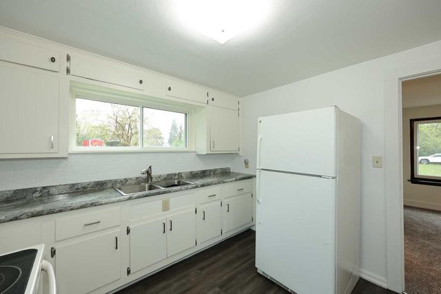5970 S 28th STREET, Greenfield, WI 53221