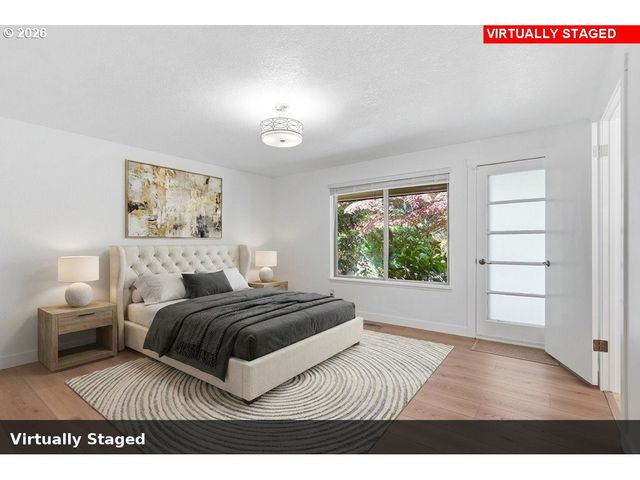 242 GREENRIDGE Dr, Lake Oswego, OR 97035