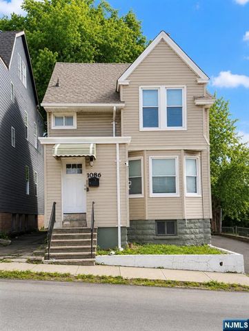 1086 18th Avenue, Newark, NJ 07106
