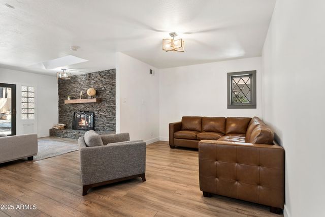 530 N CHARLES Road, Flagstaff, AZ 86001