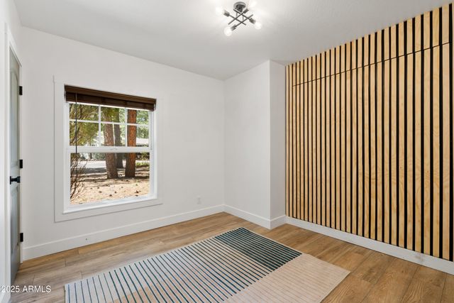 530 N CHARLES Road, Flagstaff, AZ 86001