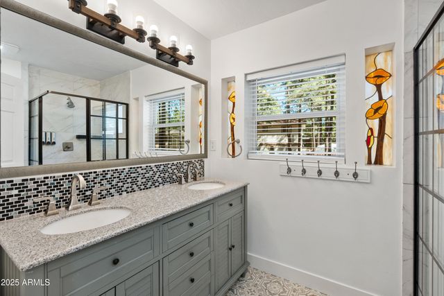 530 N CHARLES Road, Flagstaff, AZ 86001