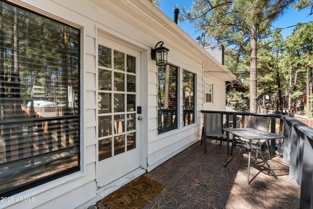 530 N CHARLES Road, Flagstaff, AZ 86001