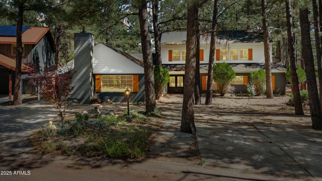 530 N CHARLES Road, Flagstaff, AZ 86001