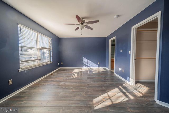 19 DRYDEN, Burlington, NJ 08016