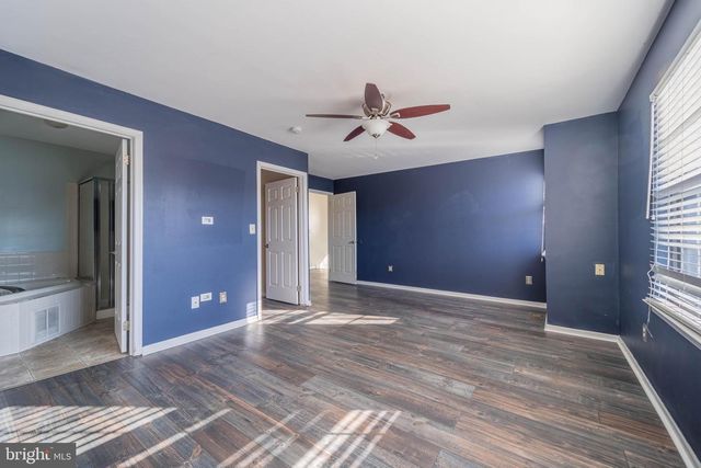 19 DRYDEN, Burlington, NJ 08016