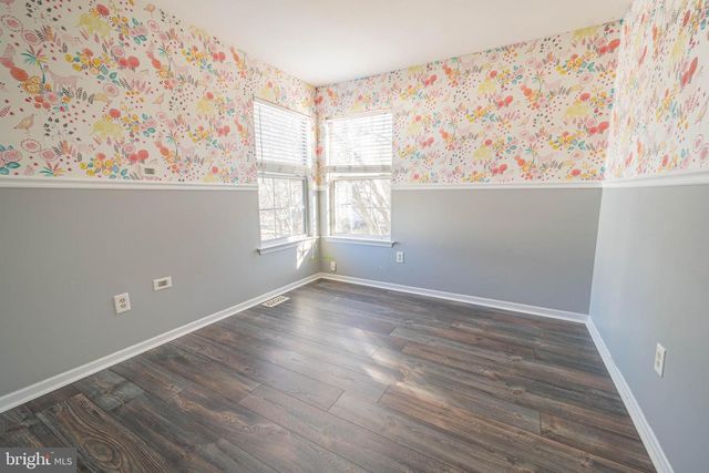 19 DRYDEN, Burlington, NJ 08016