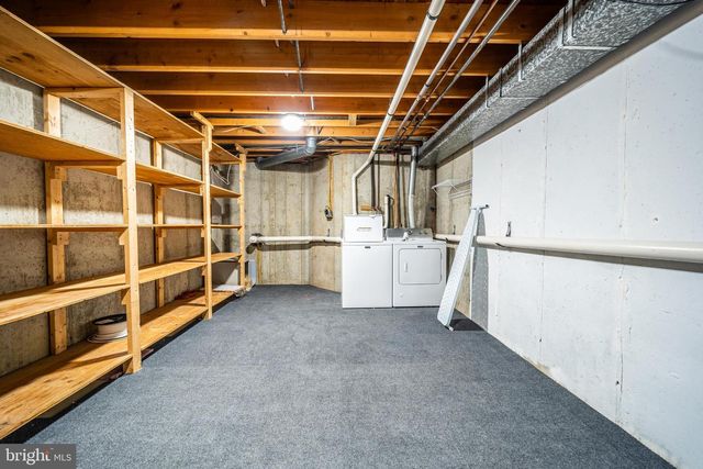 19 DRYDEN, Burlington, NJ 08016