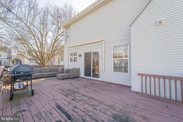 19 DRYDEN, Burlington, NJ 08016