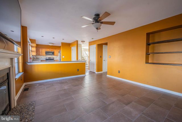 19 DRYDEN, Burlington, NJ 08016