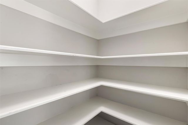 22000 Knights Cove Drive, Kingwood, TX 77339