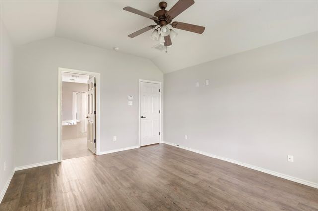 22000 Knights Cove Drive, Kingwood, TX 77339