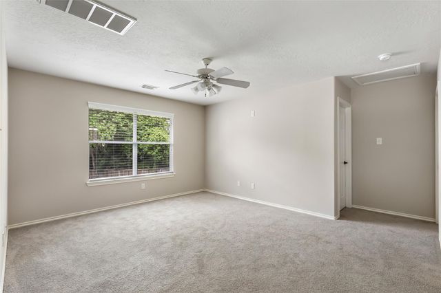 22000 Knights Cove Drive, Kingwood, TX 77339