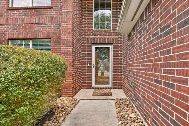 22000 Knights Cove Drive, Kingwood, TX 77339