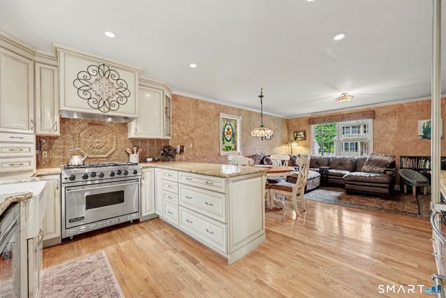 82 Ramapoo Road, Ridgefield, CT 06877