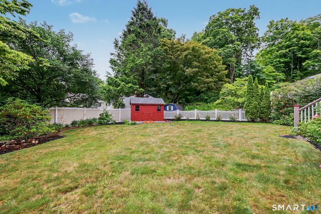 82 Ramapoo Road, Ridgefield, CT 06877