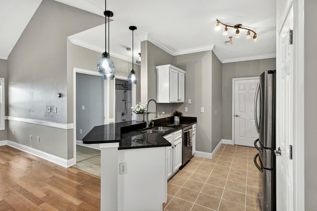 1984 Folly Road B302, Charleston, SC 29412