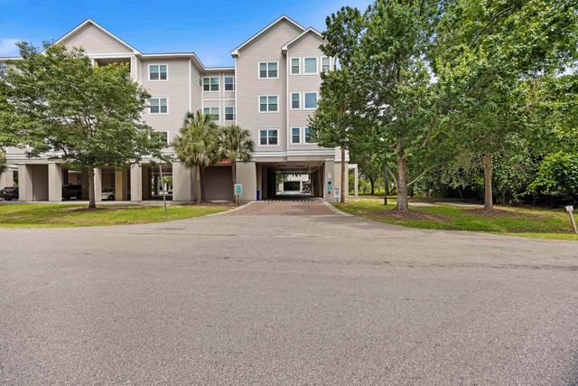 1984 Folly Road B302, Charleston, SC 29412