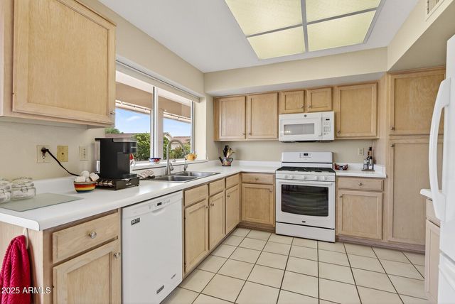 13548 W PAVILLION Drive, Sun City West, AZ 85375