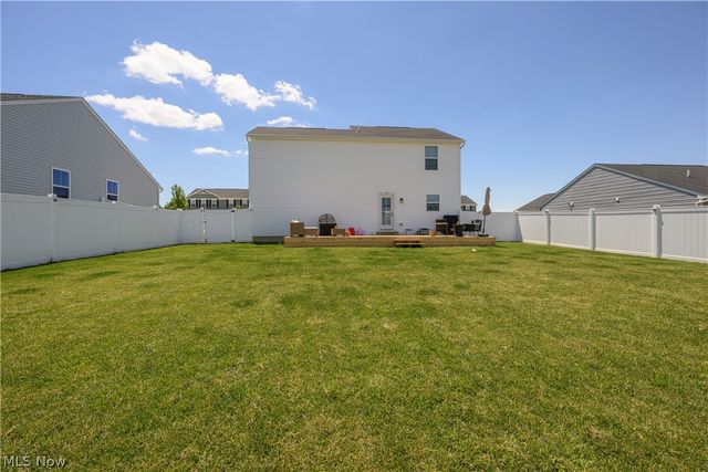2741 Bishop Oval, Barberton, OH 44203