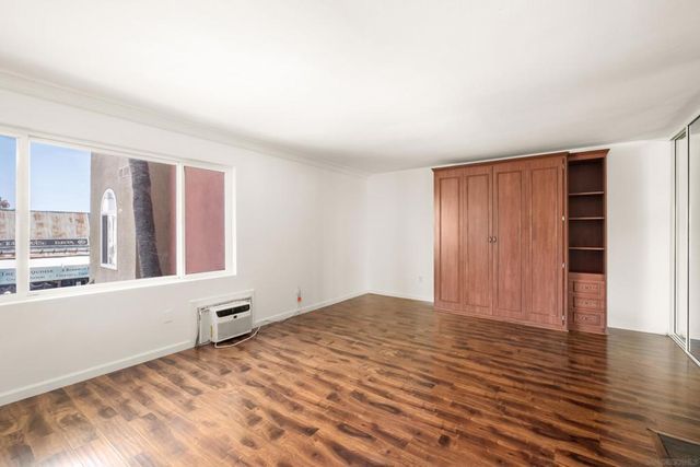 860 Turquoise 132, San Diego, CA 92109