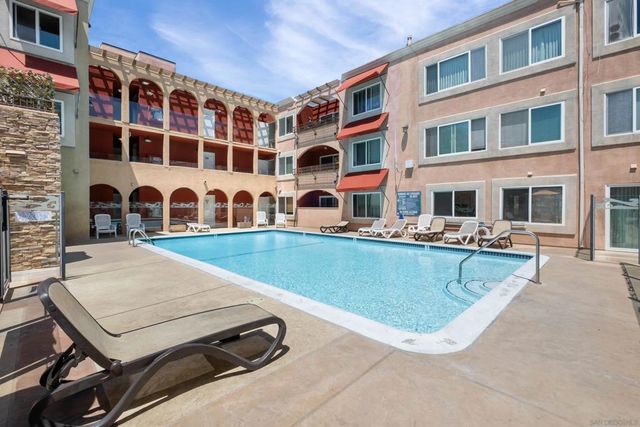 860 Turquoise 132, San Diego, CA 92109
