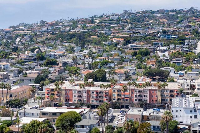860 Turquoise 132, San Diego, CA 92109