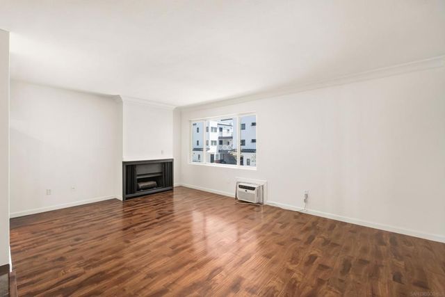 860 Turquoise 132, San Diego, CA 92109