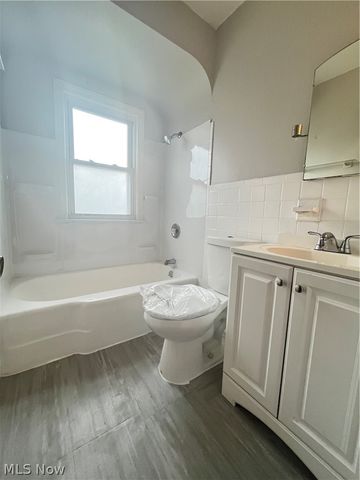 14906 Harvard Avenue, Cleveland, OH 44128