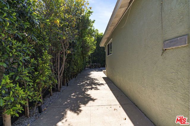 3259 E 2nd Street, Los Angeles, CA 90063