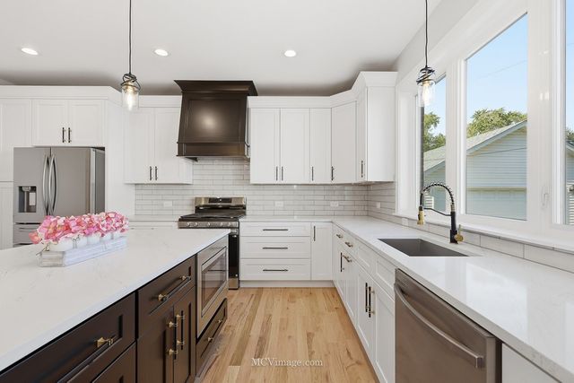 9322 S Trumbull Avenue, Evergreen Park, IL 60805