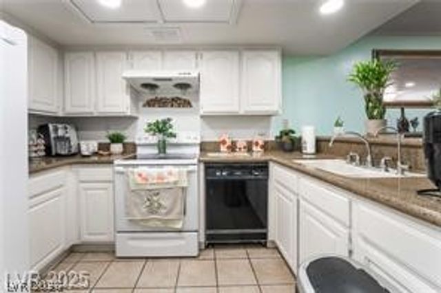 2851 South Valley View Boulevard 1132A, Las Vegas, NV 89102