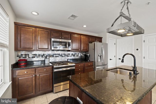 1032 LAMBERTON ST, Trenton, NJ 08611