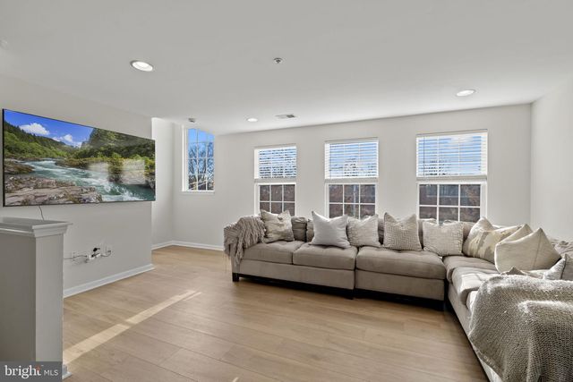 1032 LAMBERTON ST, Trenton, NJ 08611