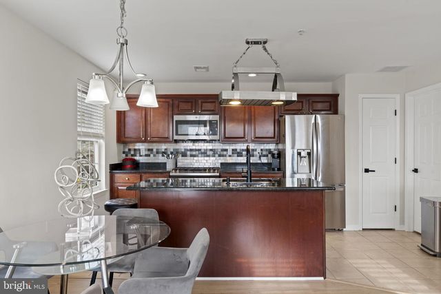 1032 LAMBERTON ST, Trenton, NJ 08611